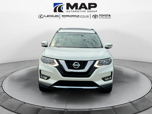 Used 2017 Nissan Rogue SV AWD/4WD image 8