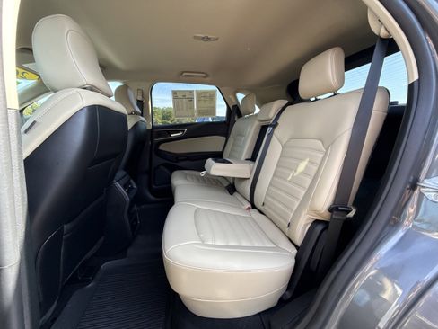 Used 2024 Ford Edge SEL image 21