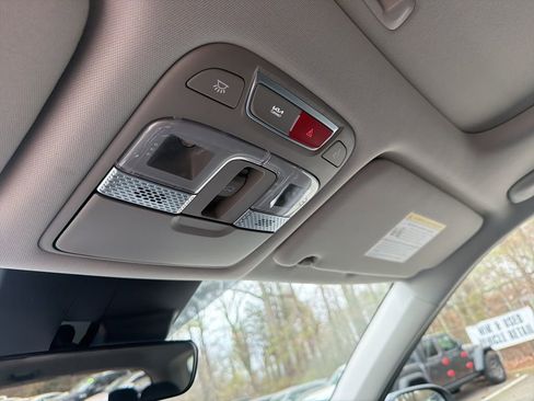 Certified 2025 Kia Telluride S FWD image 20