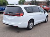 New 2026 Chrysler Pacifica Select image 4