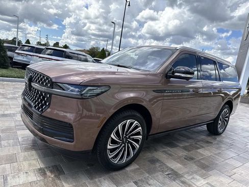 New 2025 Lincoln Navigator L Black Label image 4