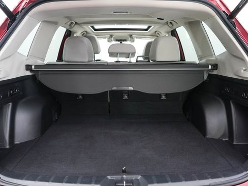 Used 2020 Subaru Forester Premium AWD/4WD image 9