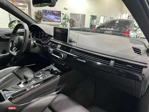 Used 2018 Audi A4 2.0T Premium Plus w/ Premium Plus Package AWD/4WD image 30