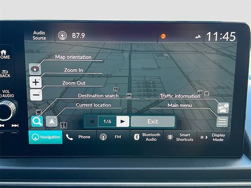 Used 2025 Honda Pilot Black Edition image 13