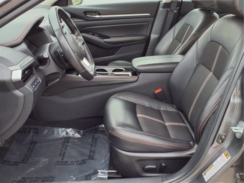 Used 2024 Nissan Altima 2.5 SR FWD image 21