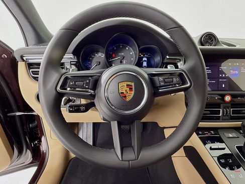 New 2026 Porsche Macan image 15