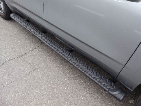 Used 2023 Chevrolet Suburban Z71 w/ Z71 Off-Road Package image 13