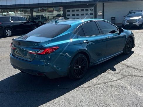 Used 2026 Toyota Camry SE w/ Convenience Package FWD image 7