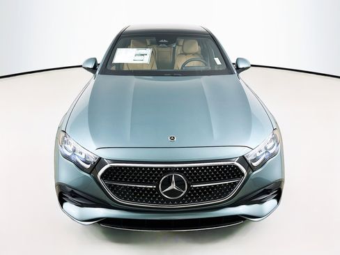 Used 2026 Mercedes-Benz E 350 4MATIC Sedan image 2