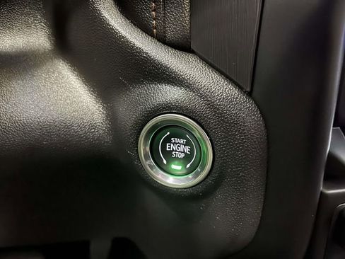 Used 2020 GMC Sierra 1500 AT4 w/ AT4 Premium Package image 28