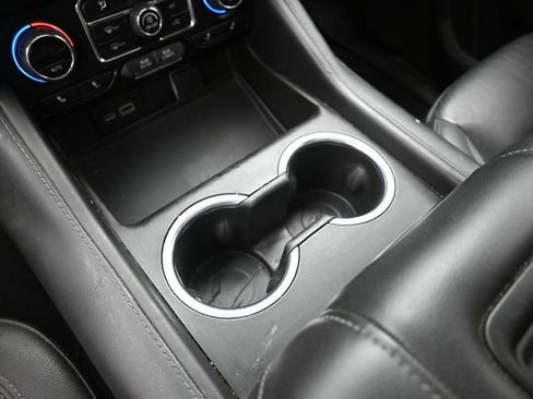 Used 2021 Chevrolet Suburban LT w/ Rear Media and Nav Package image 31