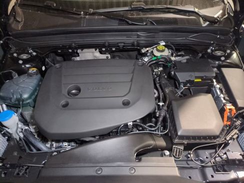 New 2026 Volvo XC40 B5 Ultra w/ Climate Package AWD/4WD image 11