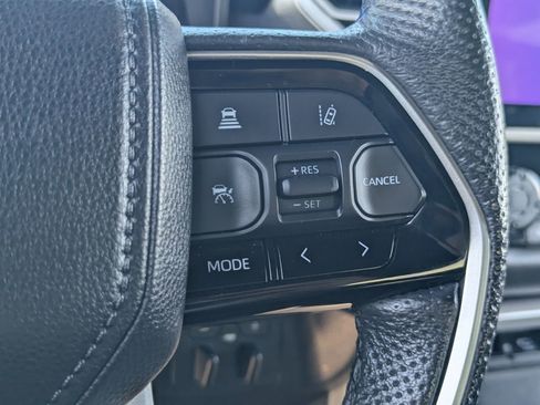 Used 2024 Toyota Tundra Platinum image 28