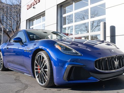 Used 2024 Maserati GranTurismo Trofeo image 14