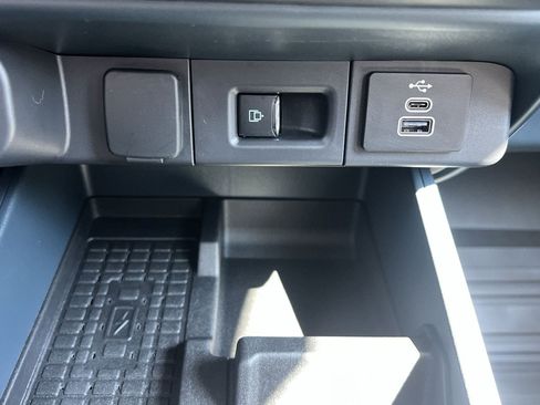 Used 2025 Ford Maverick Tremor AWD/4WD image 9