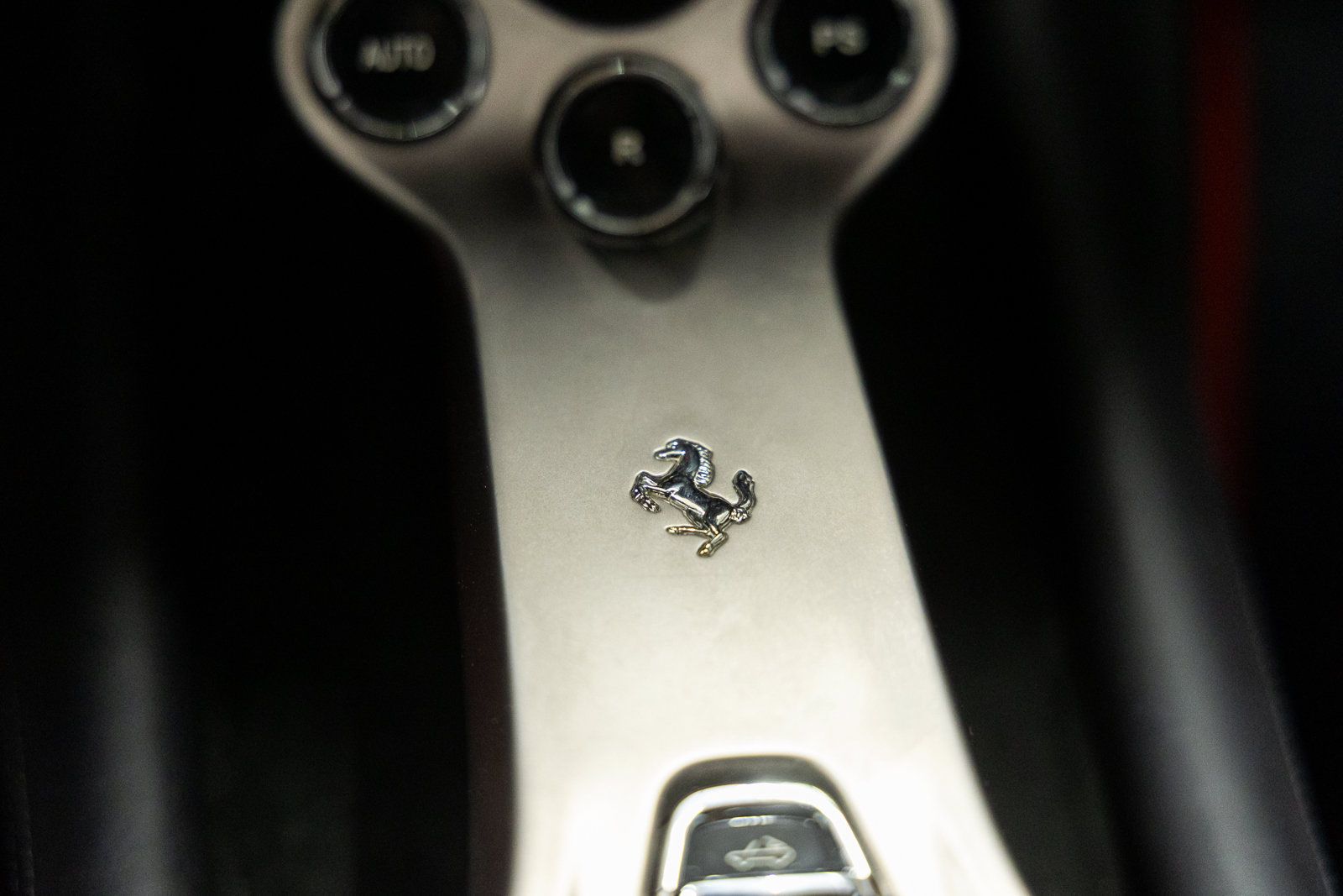 Used 2011 Ferrari California RWD image 41