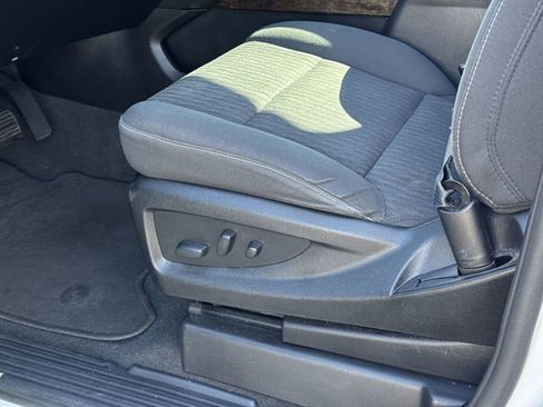 Used 2020 Chevrolet Tahoe LS image 17