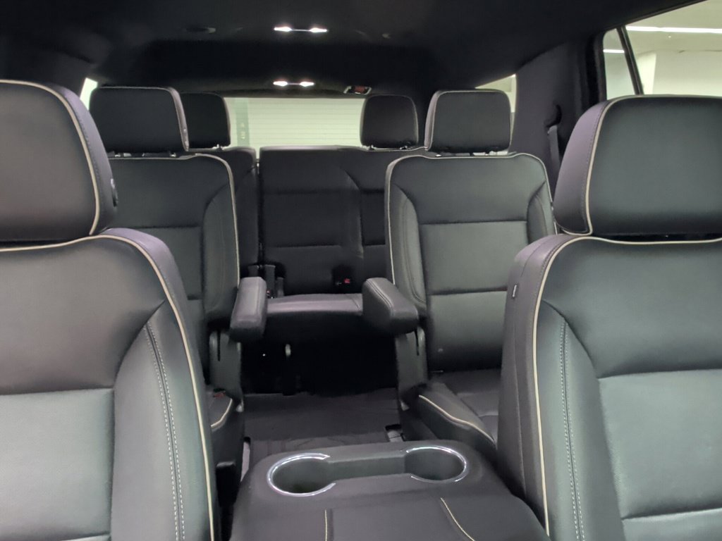 Used 2023 Chevrolet Tahoe Premier AWD/4WD image 36