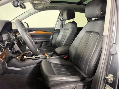 Used 2023 Audi Q5 2.0T Premium Plus w/ Premium Plus Package AWD/4WD image 18