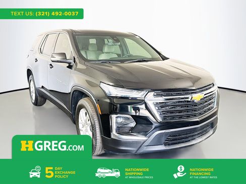Used 2023 Chevrolet Traverse LS FWD image 1
