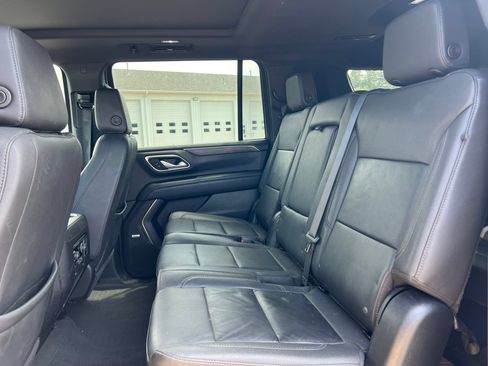 Used 2024 Chevrolet Suburban Z71 w/ Off-Road Capability Package AWD/4WD image 8