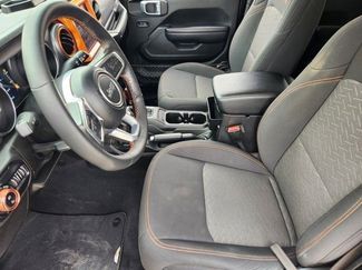 Used 2021 Jeep Gladiator Mojave video 4
