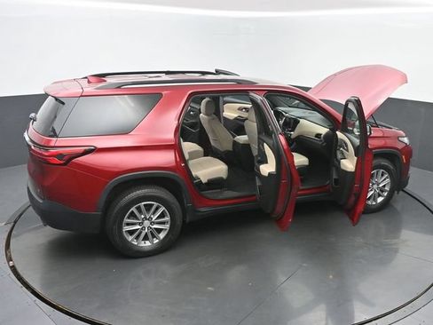 Used 2022 Chevrolet Traverse LT AWD/4WD image 64