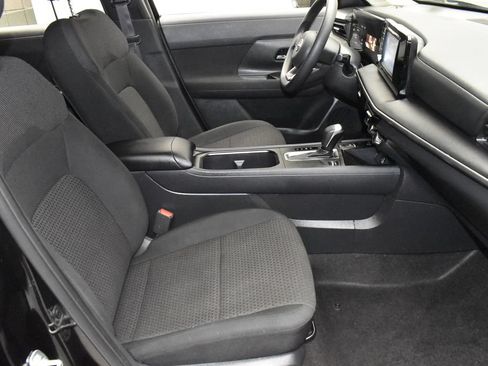 Used 2025 Nissan Kicks S AWD/4WD image 20