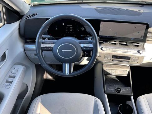 Used 2024 Hyundai Kona SEL image 17