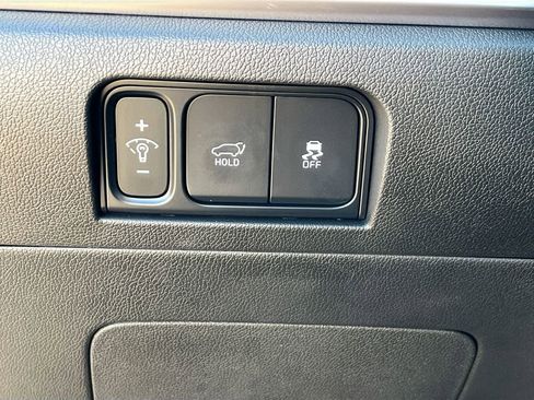 Certified 2025 Kia Sorento EX image 10