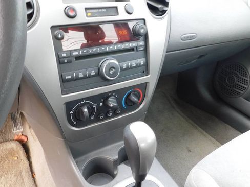 Used 2006 Saturn ION Level 3 w/ Sun & Sound Pkg FWD image 15