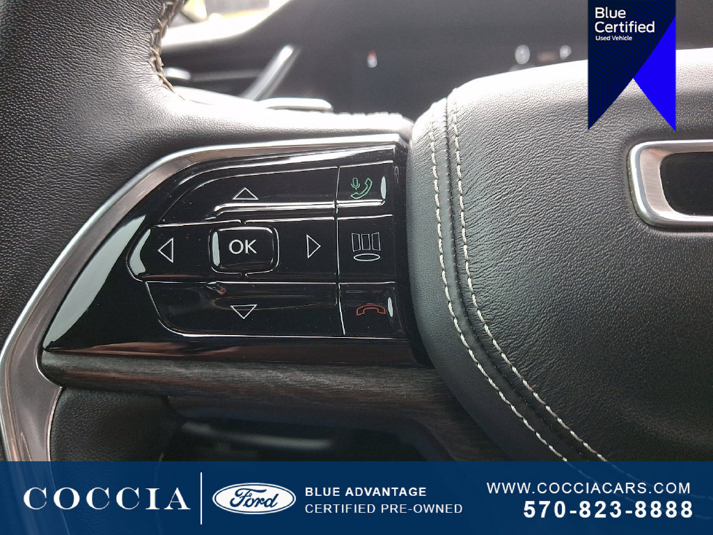 Used 2022 Jeep Grand Cherokee Overland AWD/4WD image 22