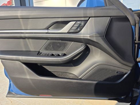 New 2025 Porsche Taycan image 32