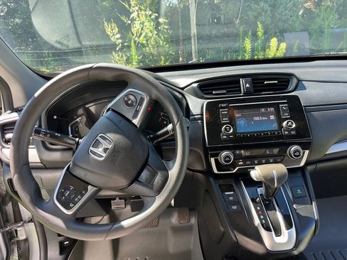 Used 2018 Honda CR-V LX image 7