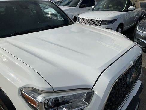 Used 2019 Toyota Tacoma TRD Off-Road w/ TRD Premium Off Road Package image 68