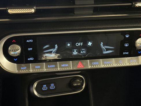 New 2026 Genesis GV60 RWD image 21