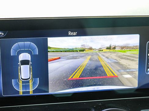 Certified 2025 Mercedes-Benz GLA 250 image 23