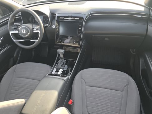 Used 2024 Hyundai Santa Cruz SEL image 16