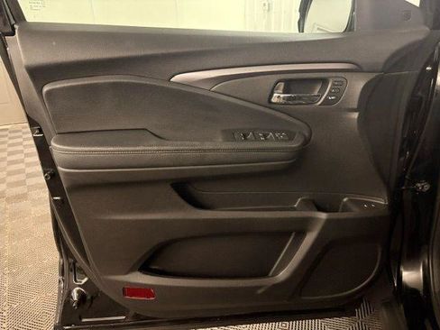 Used 2022 Honda Pilot Special Edition image 6