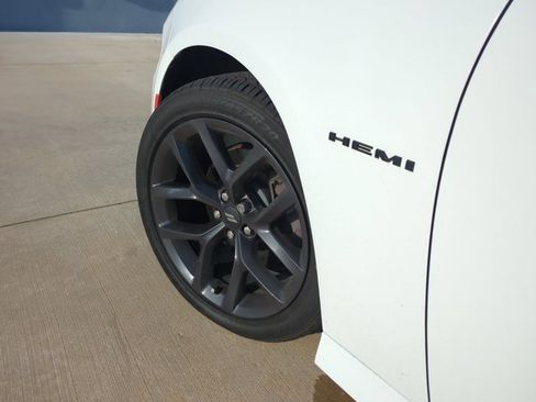Used 2020 Dodge Charger R/T w/ Driver Convenience Group RWD image 10