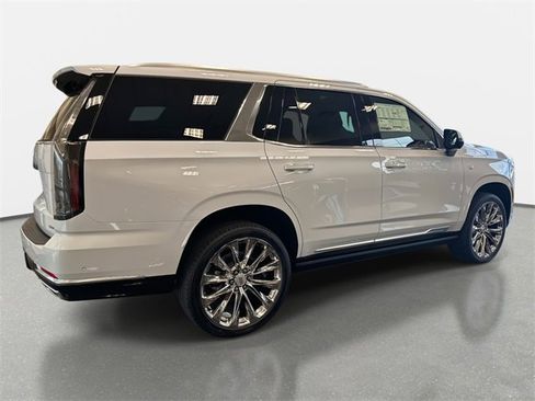 New 2026 Cadillac Escalade Luxury w/ LPO, Radiant Package image 7