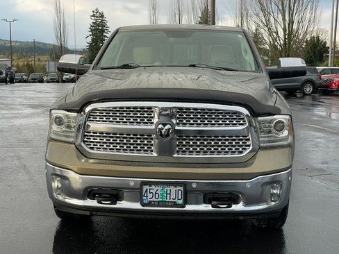 Used 2015 RAM 1500 Laramie w/ Convenience Group image 9