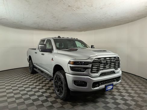 New 2026 RAM 2500 Tradesman AWD/4WD image 4