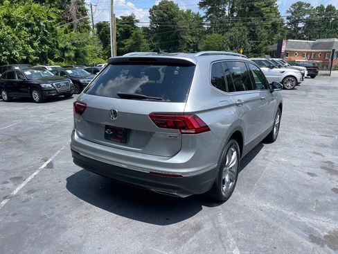 Used 2020 Volkswagen Tiguan SEL w/ 3rd Row Seat Package AWD/4WD image 6