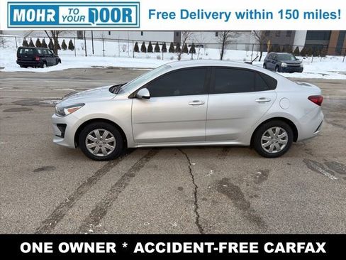 Used 2022 Kia Rio S image 2