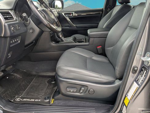 Certified 2023 Lexus GX 460 Premium w/ Accessory Package AWD/4WD image 5