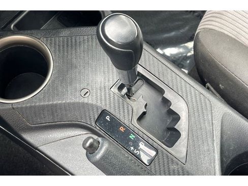 Used 2013 Toyota RAV4 LE FWD image 31