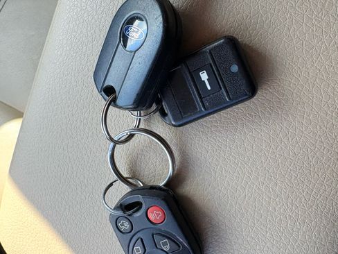 Used 2008 Ford Edge SEL image 51