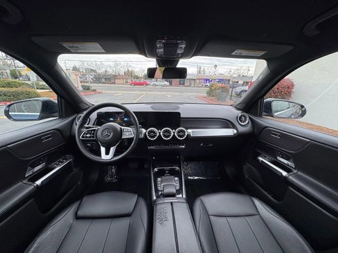 Used 2022 Mercedes-Benz GLB 250 image 19