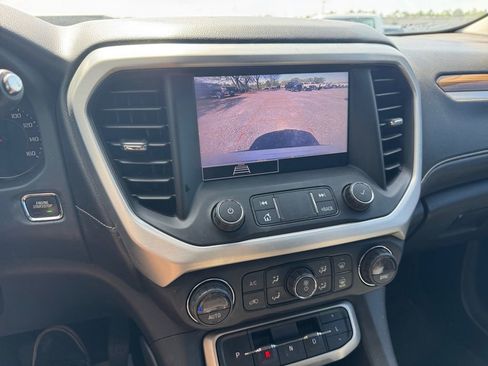 Used 2021 GMC Acadia SLE w/ Driver Convenience Package FWD image 38
